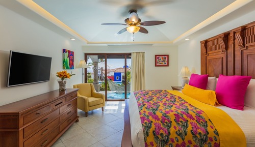 Signature Condo, 3 Bedrooms, Private Pool, Ocean View
