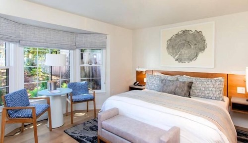 Deluxe Single Room, 1 King Bed, Courtyard View