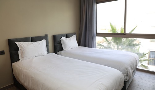 Apartment, Multiple Beds