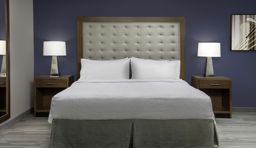 Studio, 1 King Bed, Accessible, Bathtub (Mobility & Hearing)