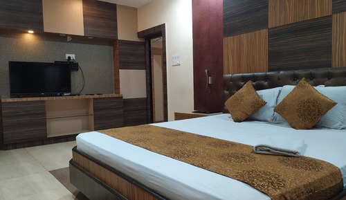 Deluxe Suite, 1 Double Bed, Balcony