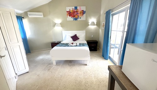 Standard Room, 1 Queen Bed