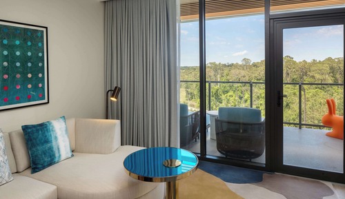 Luxury Suite, 1 King Bed, Balcony (Nature View)