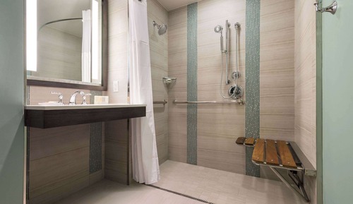 Deluxe Room, 2 Double Beds, Mobility Accessible, Non Smoking