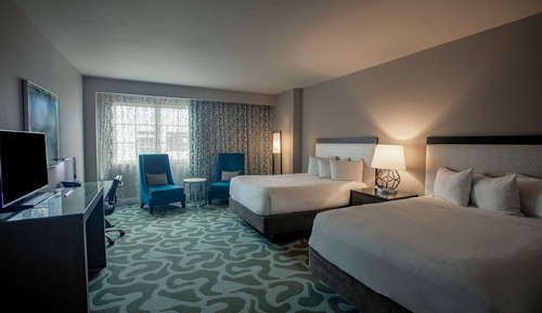 Deluxe Room, 2 Double Beds, Non Smoking (Plaza View)