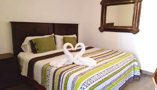 Standard Room, 1 King Bed