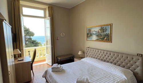 Double or Twin Room, Sea View