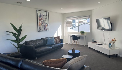 Three Bedroom House - Ocean View
