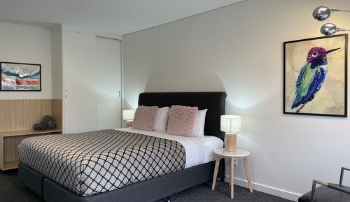 Deluxe King Room