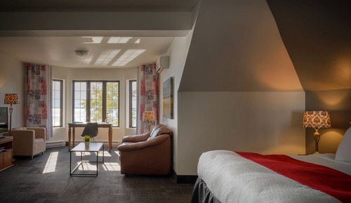 Suite, 2 Queen Beds, River Side