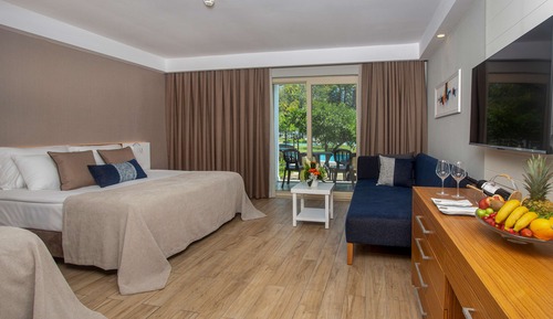 Lagoon Superior Room
