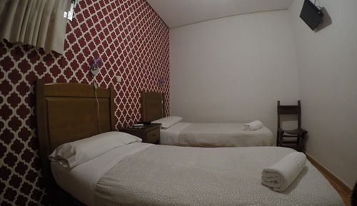 Basic Triple Room, Private Bathroom