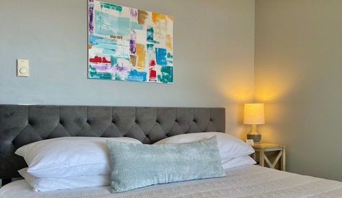 Superior Room, 1 King Bed, Private Bathroom