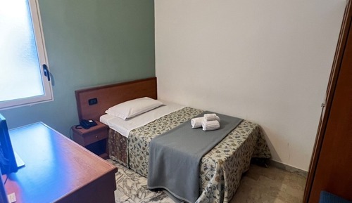 Basic Single Room