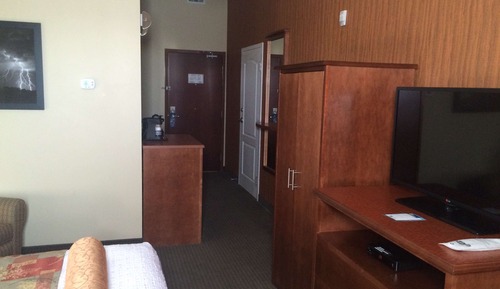 Accessible Room, 1 King Bed, Non Smoking, Refrigerator & Microwave