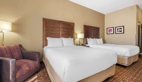 Standard Room, 2 Queen Beds, Non Smoking