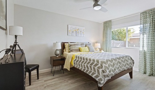 Studio (4 Bedrooms)