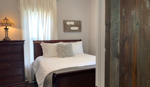 House, Multiple Beds, Patio, Garden View (325 N. Loomis Ave)
