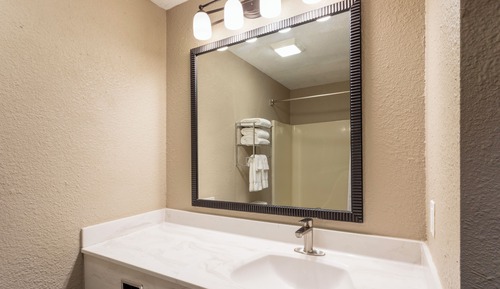 Suite, 1 King Bed (2nd Floor)