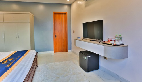 Superior Double Room, Kitchenette, City View