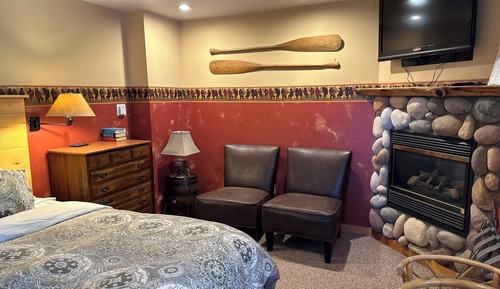 Room, 1 King Bed, Non Smoking, Fireplace
