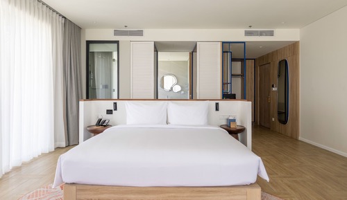 Panoramic Deluxe Ocean View