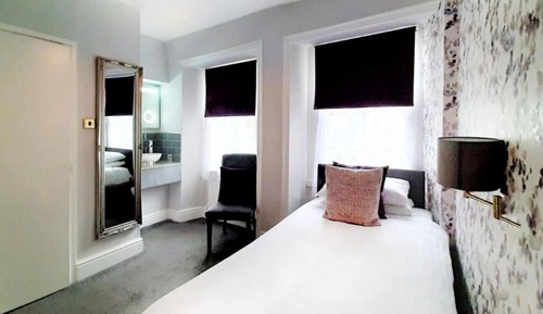 Economy Single Room
