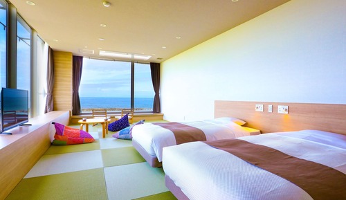 Superior Twin Room with Ocean View Terrace - Shower Only - Non-Smoking