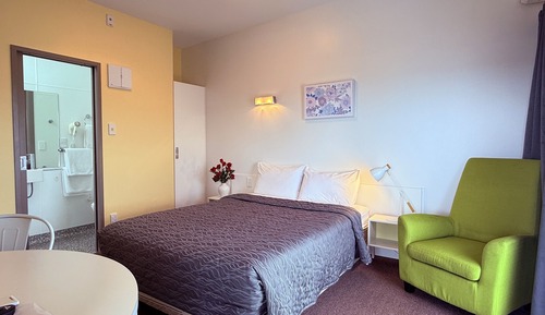 Deluxe Room, 1 Queen Bed
