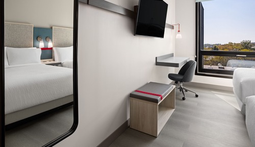 Standard Room, 1 King Bed, Accessible, Non Smoking (Communications)