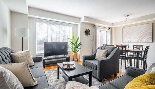 Elite Townhome, 3 Bedrooms, Patio, City View