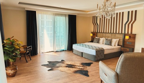 Economy Room, 1 Queen Bed, Non Smoking, Sea View