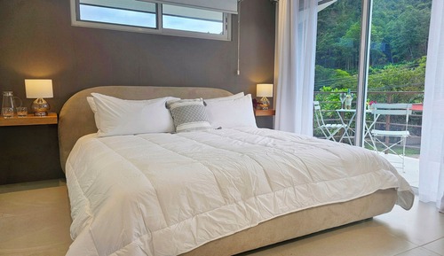 Panoramic Suite, Mountain View