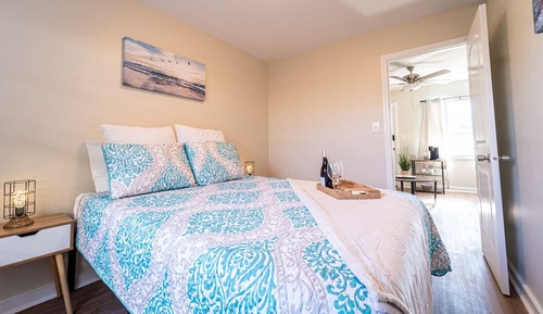 Room, Kitchenette