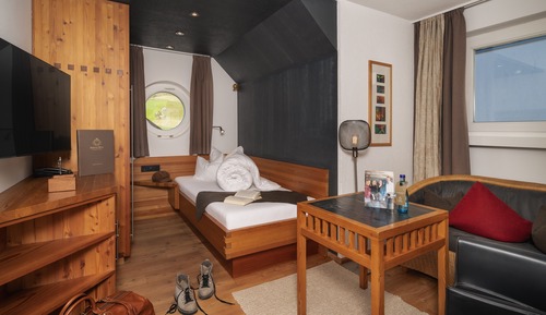 Standard Single Room