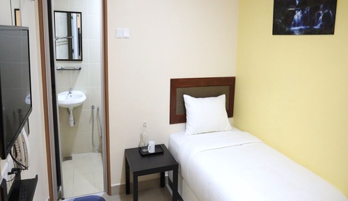 Standard Single Room