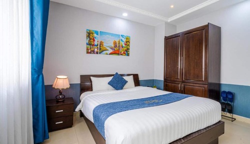 Panoramic Room