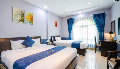 Luxury Triple Room