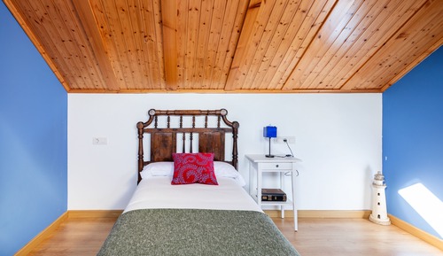 Superior Cottage