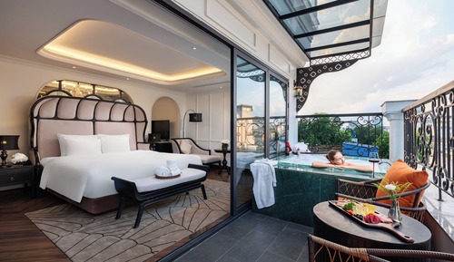 Grand Colonial Terrace Suite City View with Outdoor tub & Spa Benefits