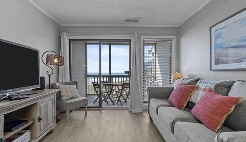 Condo, 3 Bedrooms