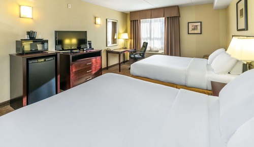 Room, 2 Queen Beds, Accessible, Non Smoking
