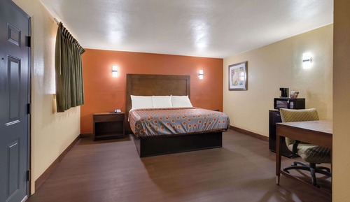 Standard Room, 1 King Bed, Non Smoking