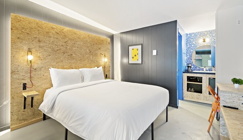 Deluxe Single Room