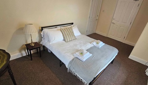 Basic Double Room, 1 Double Bed, Shared Bathroom