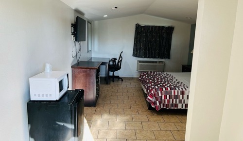Deluxe Room, 2 Queen Beds, Non Smoking