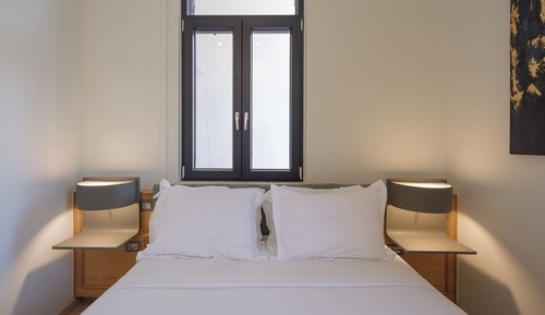 Deluxe Room, 1 Bedroom, Hot Tub, City View