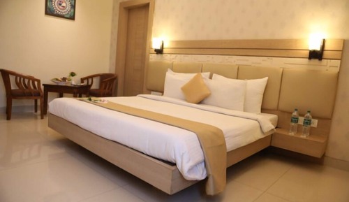 Royal Room