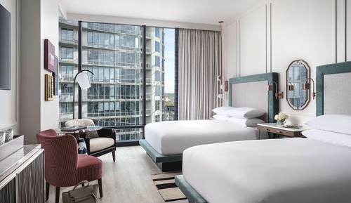 Room, 2 Queen Beds, Bathtub (Accesible, Broadway View)