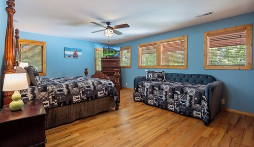 Cabin, Multiple Beds, Hot Tub